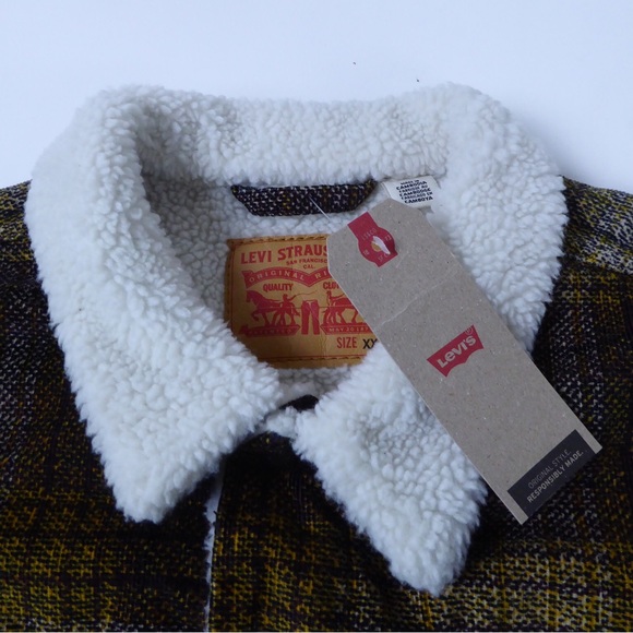 Levi’s Plaid Corduroy Faux Sherpa Lined Trucker Jacket NWT - Picture 2 of 9